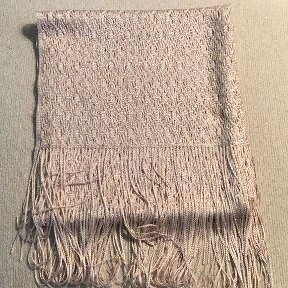 Beautiful elegant Stole. - Picture 3 of 5